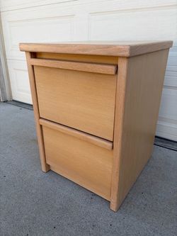 Wooden filling cabinet