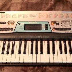 Yamaha Electric Keyboard / Samples % Beat Machine  