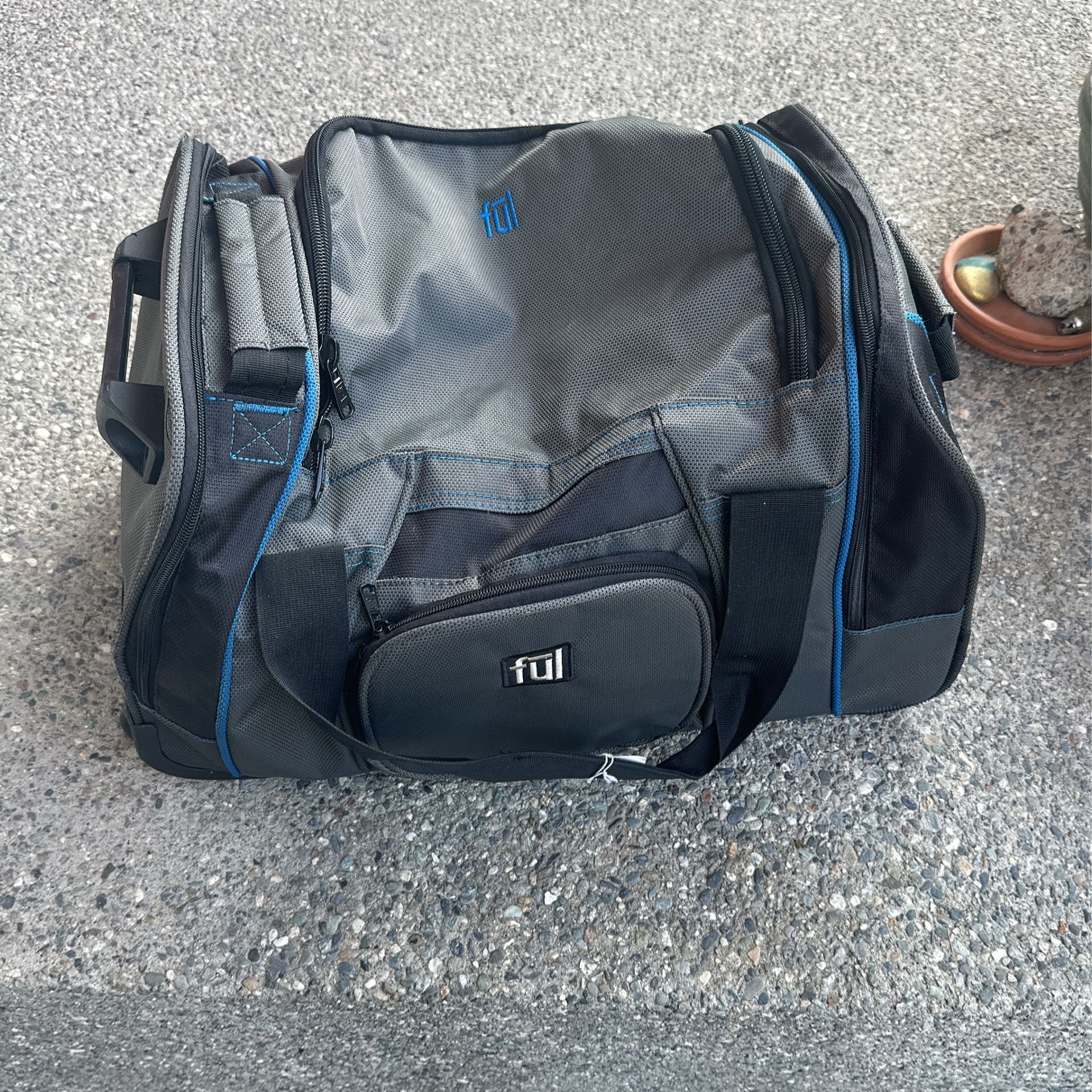 Ful Duffle Bag With Wheels And Handle