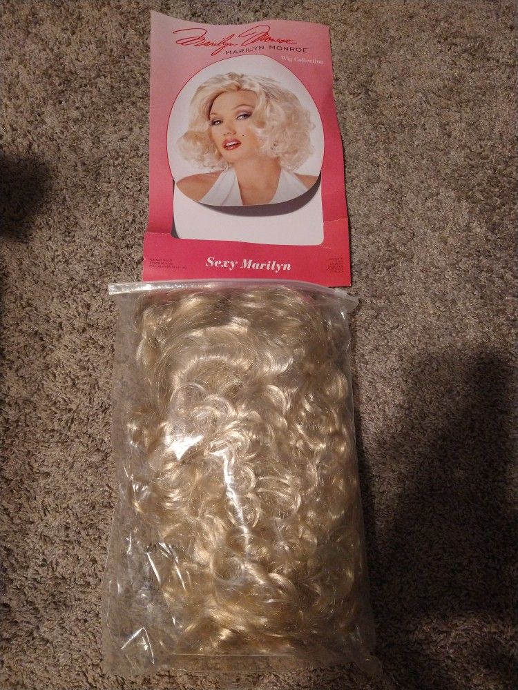 Marlyne Monroe Wig