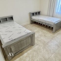 2 Twin Beds And Foam Mattresses 
