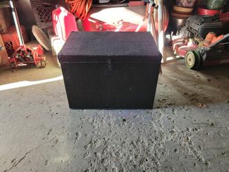 Wicker Storge Chest Or Can Be Used As Coffee Table 