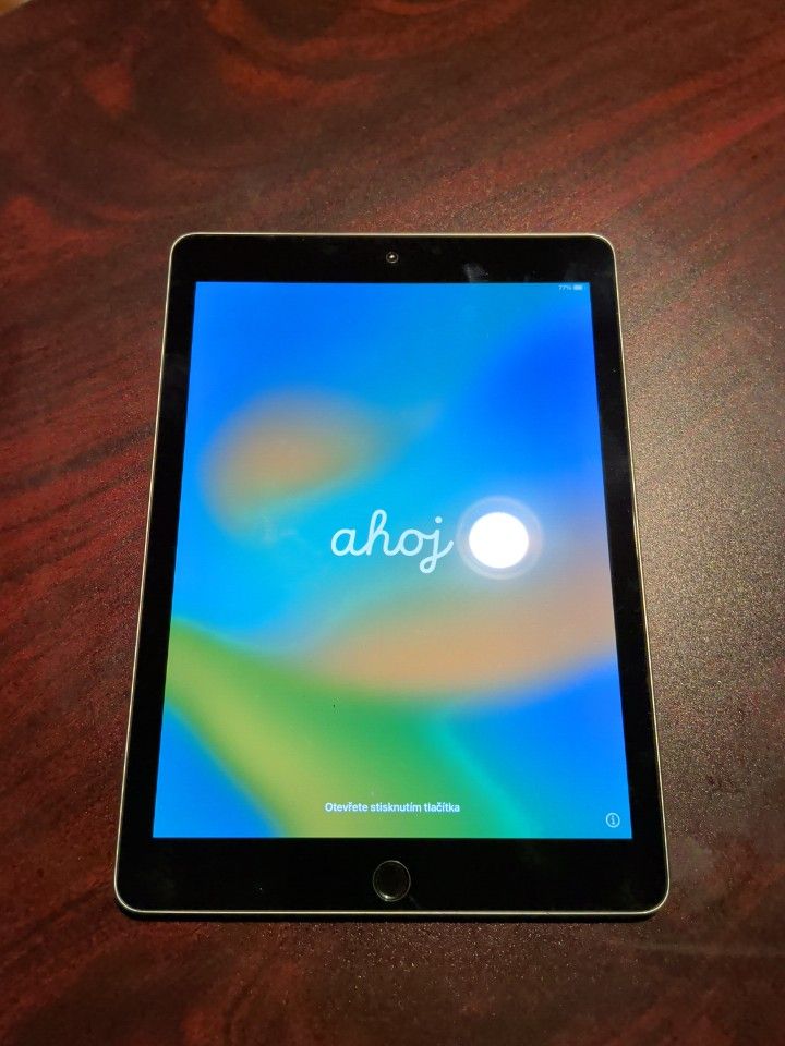 Apple iPad 5th Generation