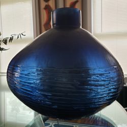 Ethan Allen Brayton Vase 