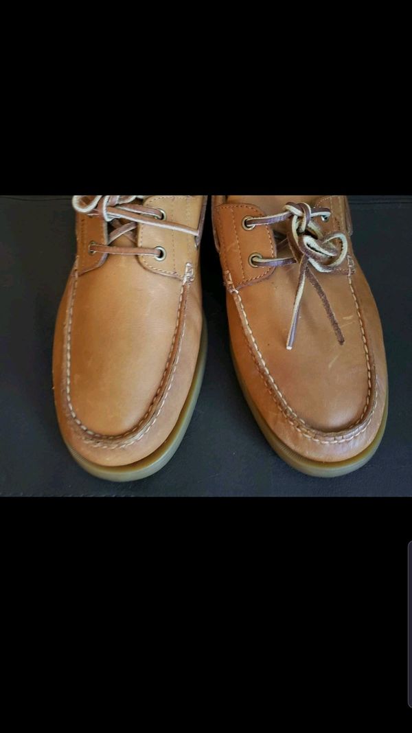 bass leather sneakers