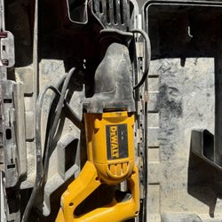 Dewalt Saw Zall For Sale For Cheap 40$