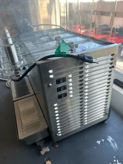Beverage dispenser