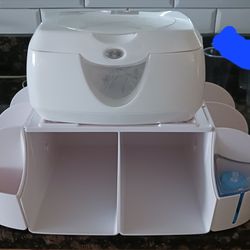 Munchkin wipe warmer/organizer