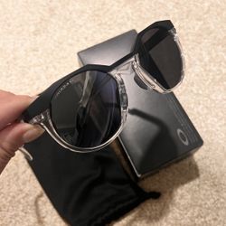 Oakley Sunglasses With Polarized Lenses 