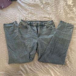 American Eagle Mom Jeans Size 4R