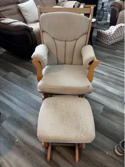 Rocking Chair With Ottoman