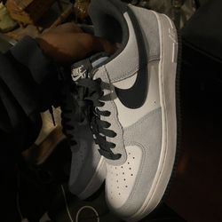 Air Force 1s Size 7.5