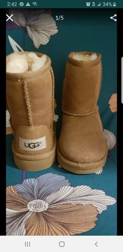 Ugg boot kids sz 7c