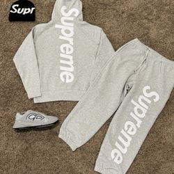 Supreme Hoodie