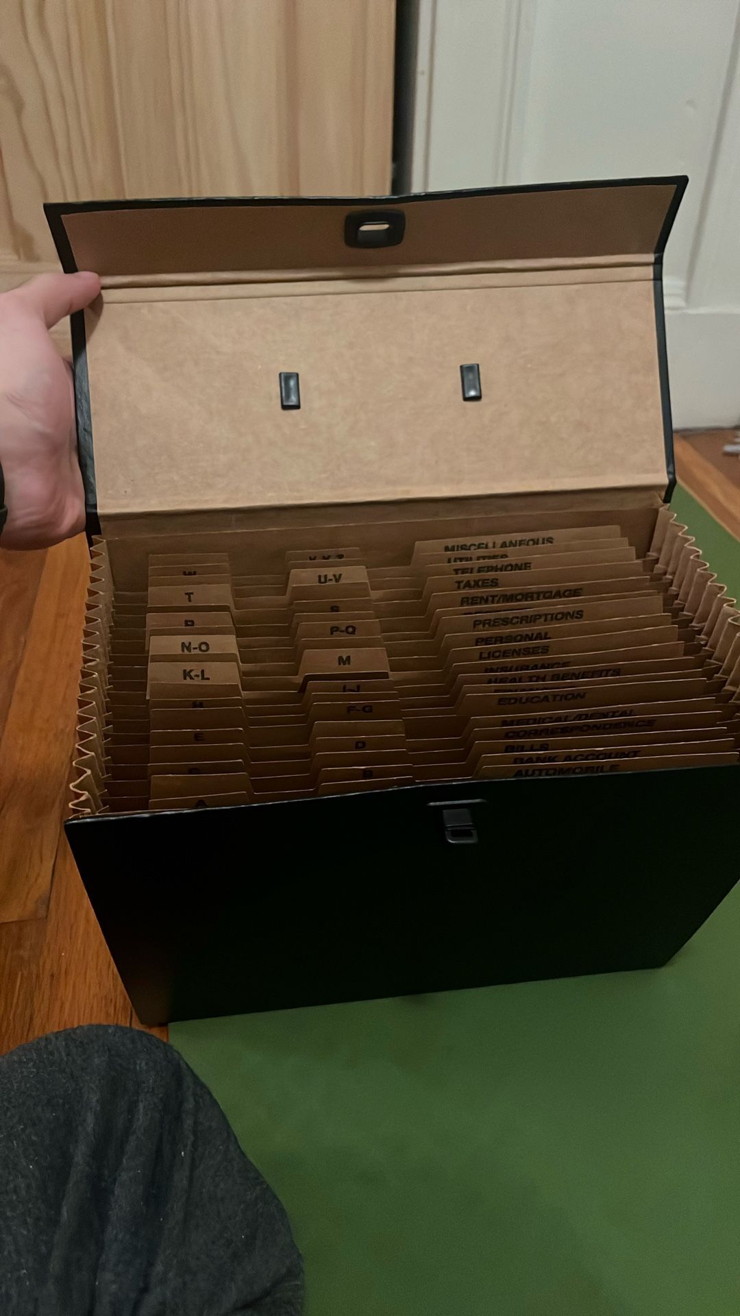  Free 19-Pocket Document File with Handle - Like New