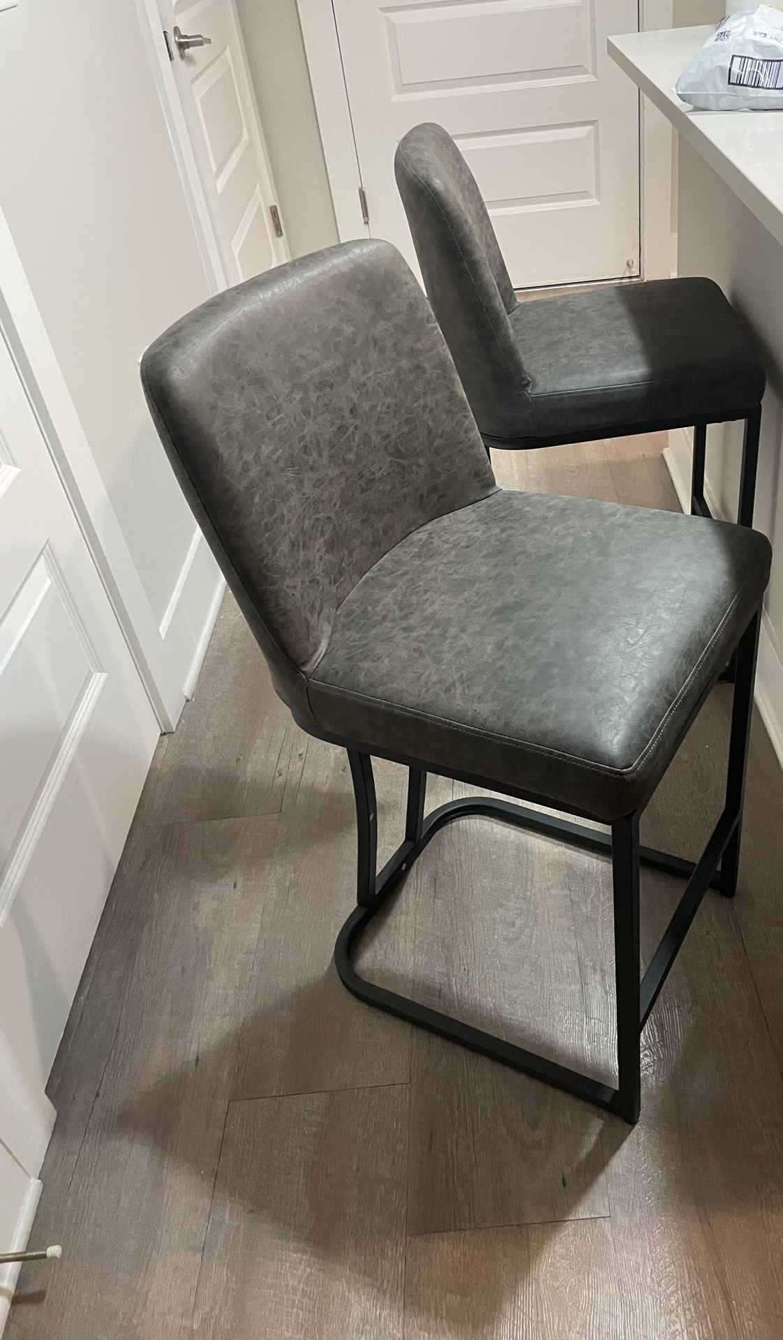 Like New Bar Stools