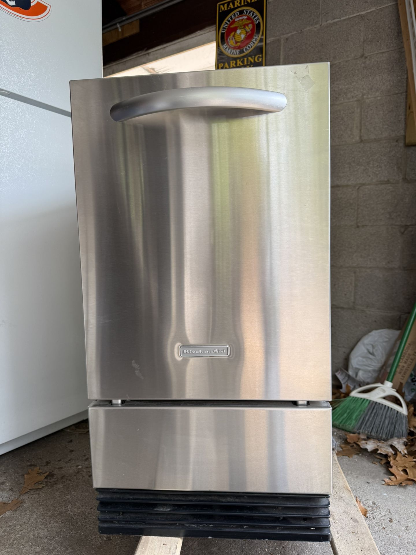 Kitchen Aid Ice Maker