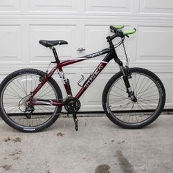 TREK 4500 Aluminum 27" Ultra Light Mountain Bike Pro