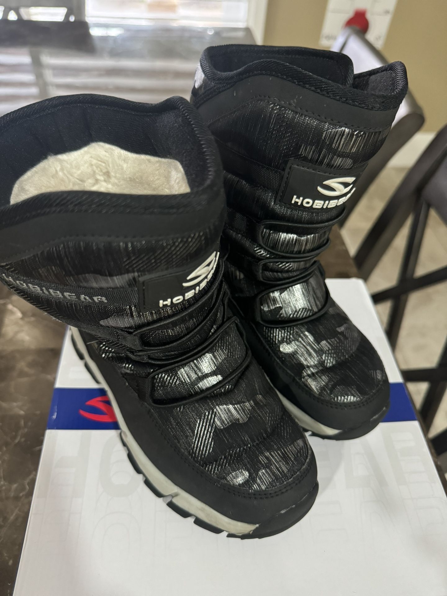 Boys Winter Waterproof Snow Boots, Slip Resistant Cold Weather Shoes