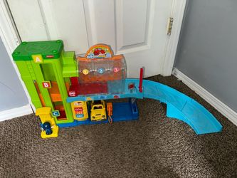 Fisher Price Light Up Car Garage