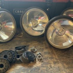 Four Off-road Lights With Cages (6inch)