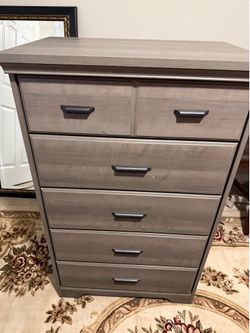 Dresser