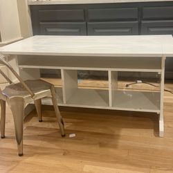 Kids Art Table FREE (with Metal Kid's Chair Included)