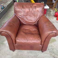 LEATHER CHAIR 