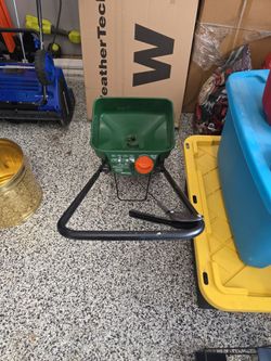 Scotts spreader
