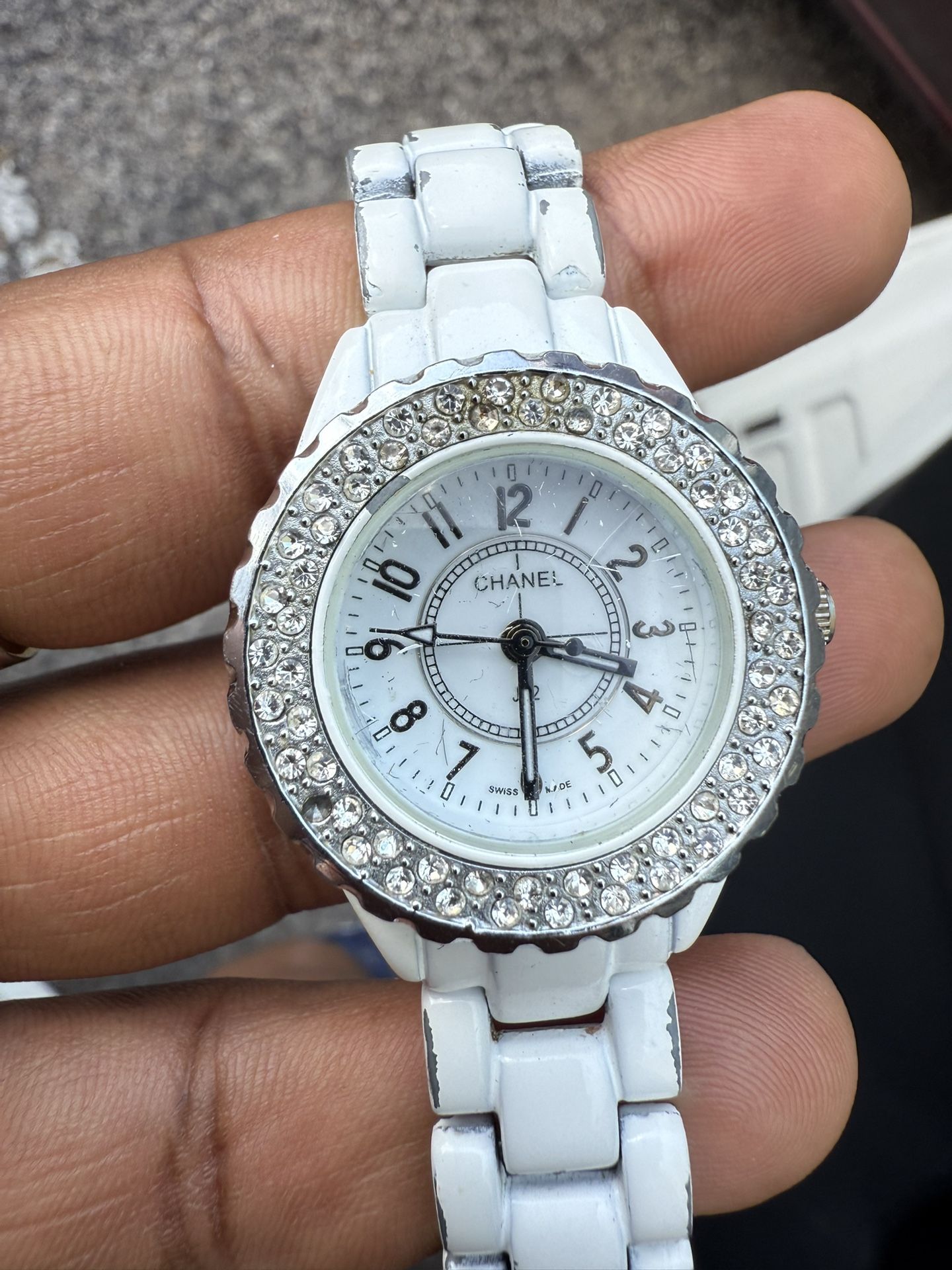 Chanel J12 ETANCHE 200mm QUARTZ Diamond Watch ZG58096 Some Wear
