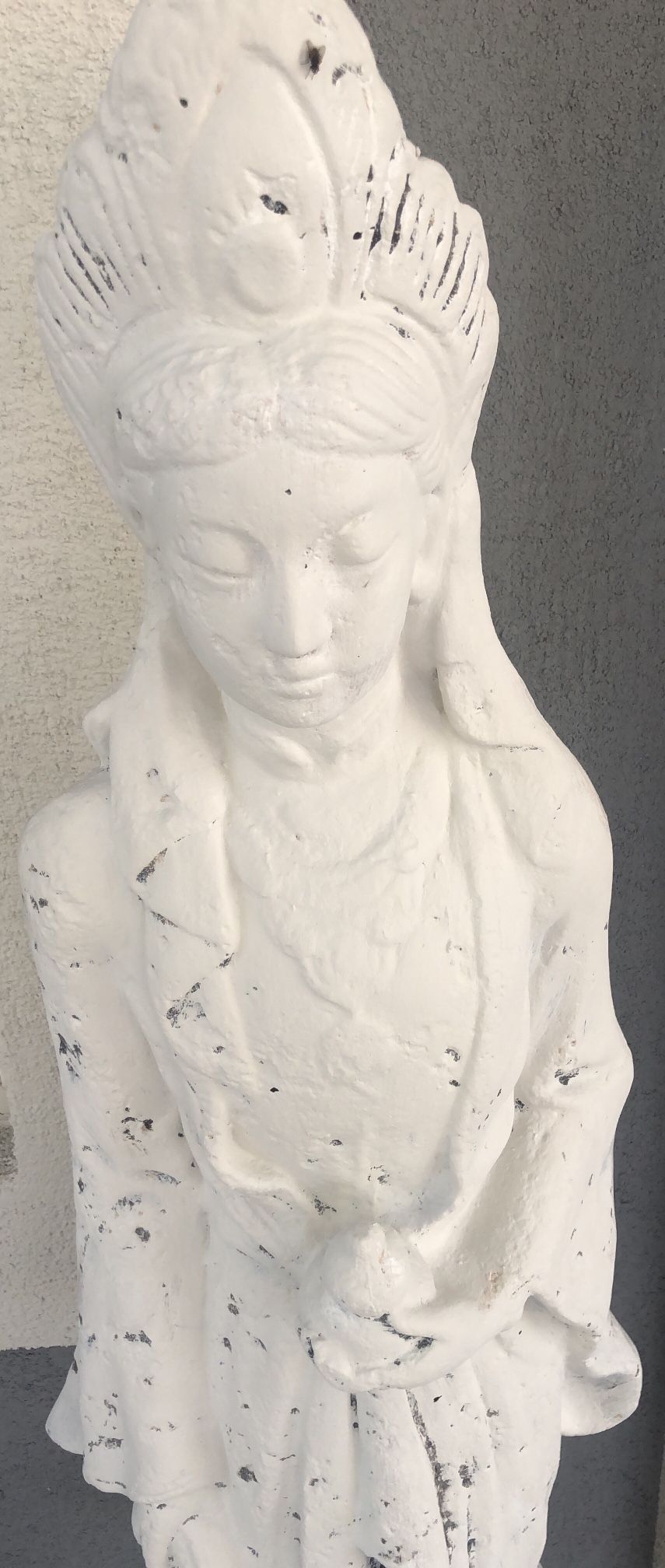 Budah Concrete Statue
