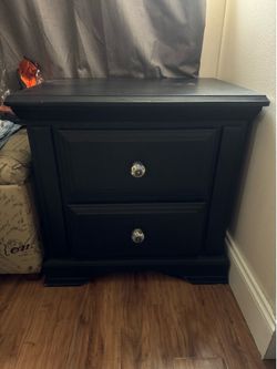 Black 2 drawer night stand