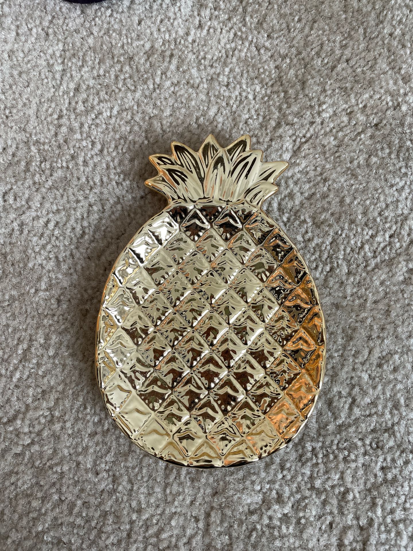 Pineapple plate / home decor