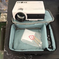 Vancouver Mini Projector