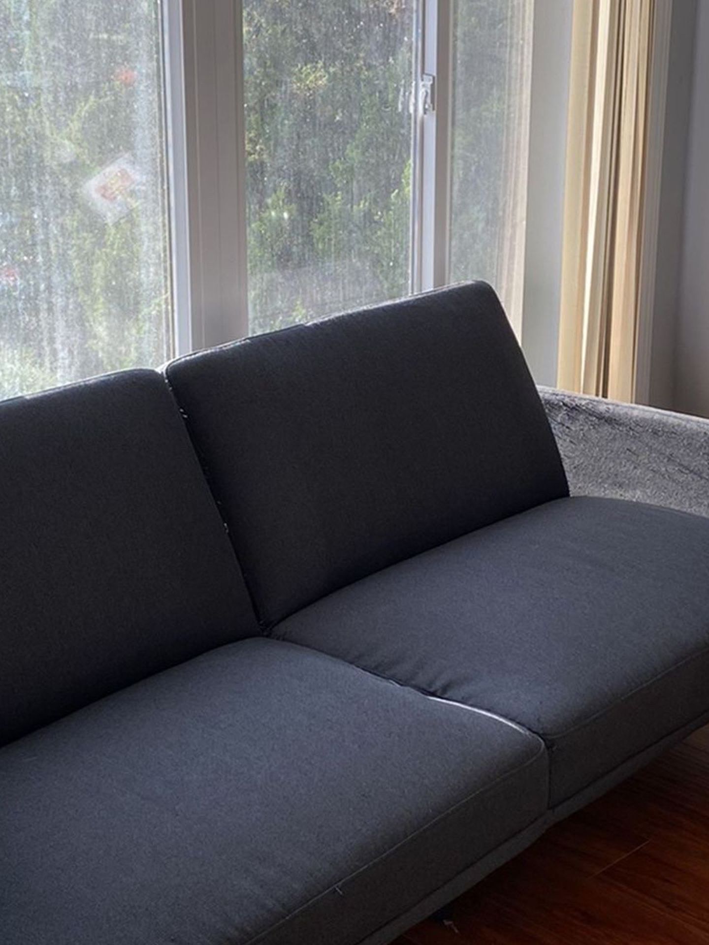 Aki Home Modern couch That can turn into a futon