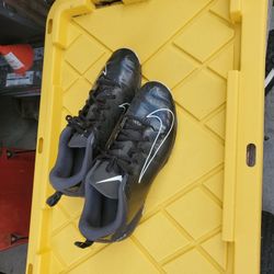 nike football kleets