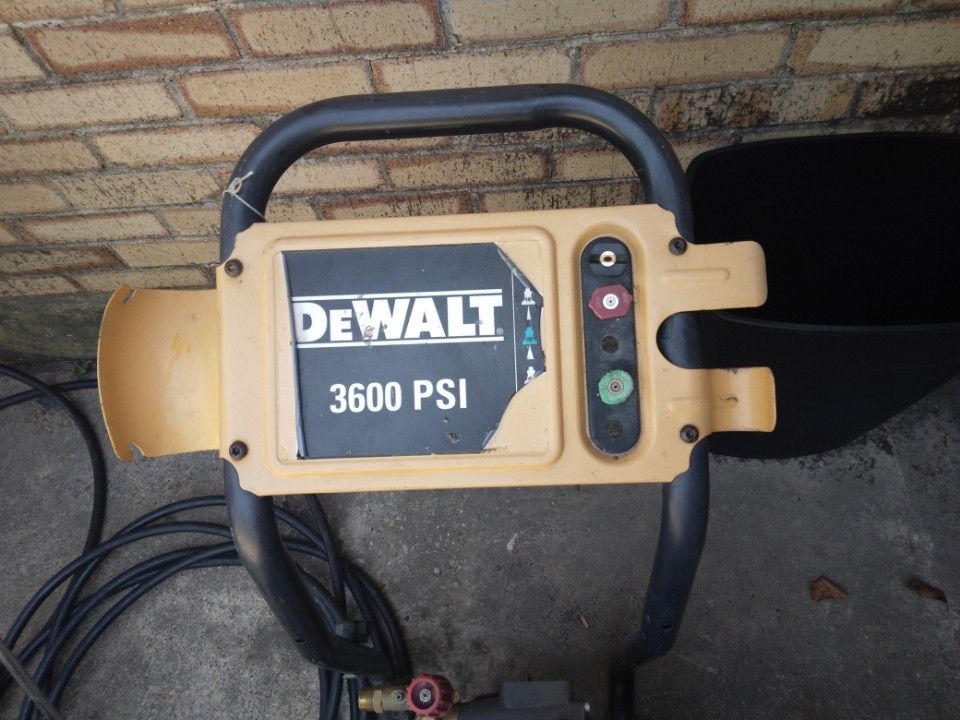 Great Condition DeWalt 3600 Psi Pressure Washer