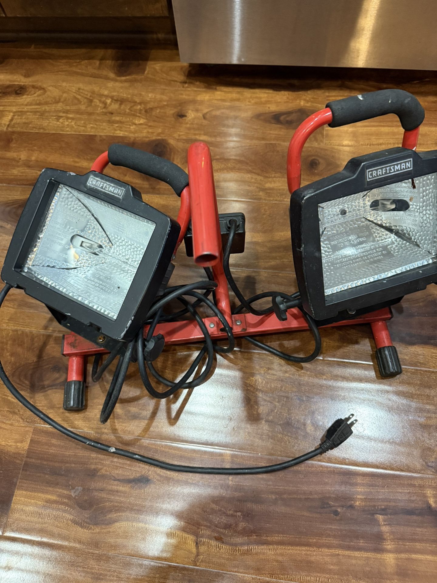 2 Construction Lights