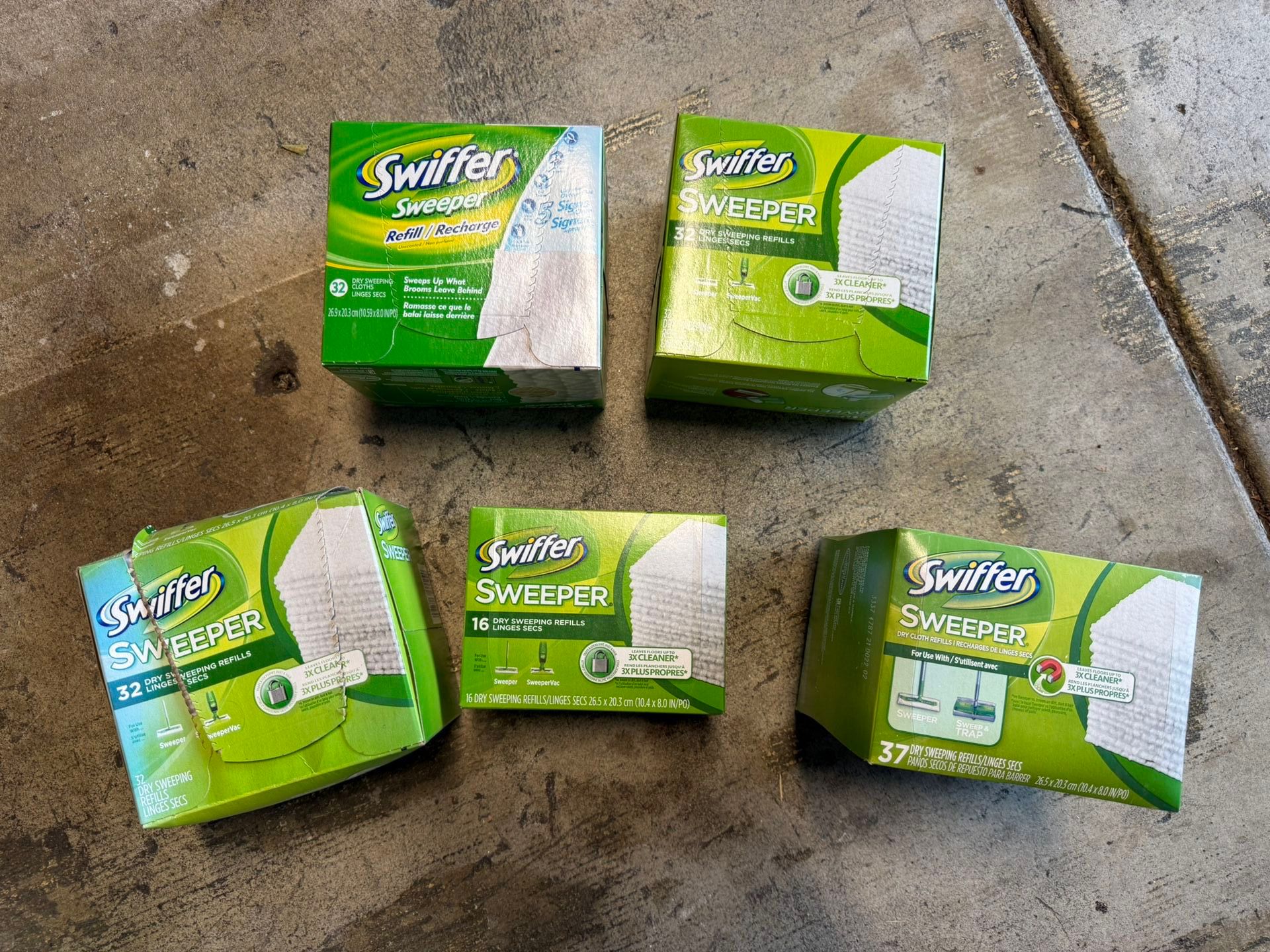 147-count Dry Swiffer refills