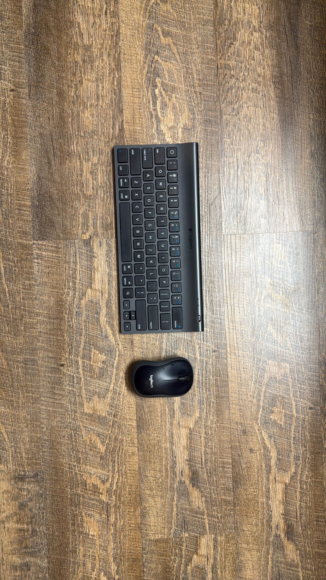 Logitech Bluetooth Keyboard And Mouse Set