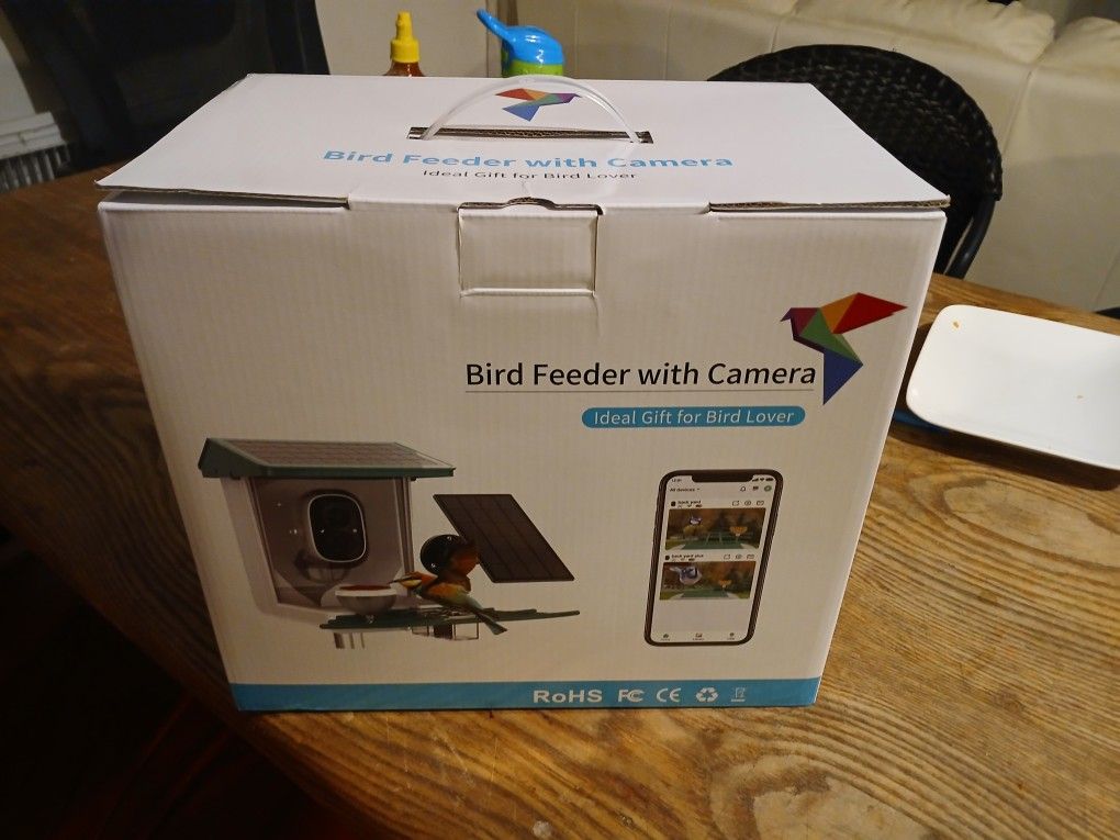 Bird Feeder With Camera