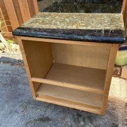 Maple Cabinet Granite Top/backsplash