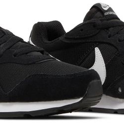 Women’s Nike Venture Runner Size 8