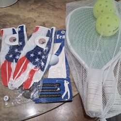 Pickle Ball Set And American Flag Golf Gloves 
