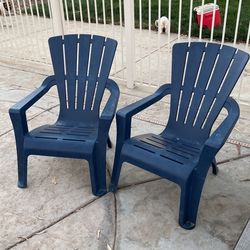 Stackable Plastic Chairs