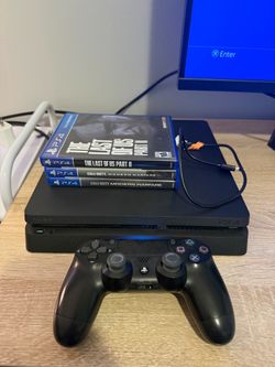 PS4 Slim Bundle
