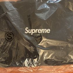 Supreme Box Logo Hoodie BOGO Size Small FW23