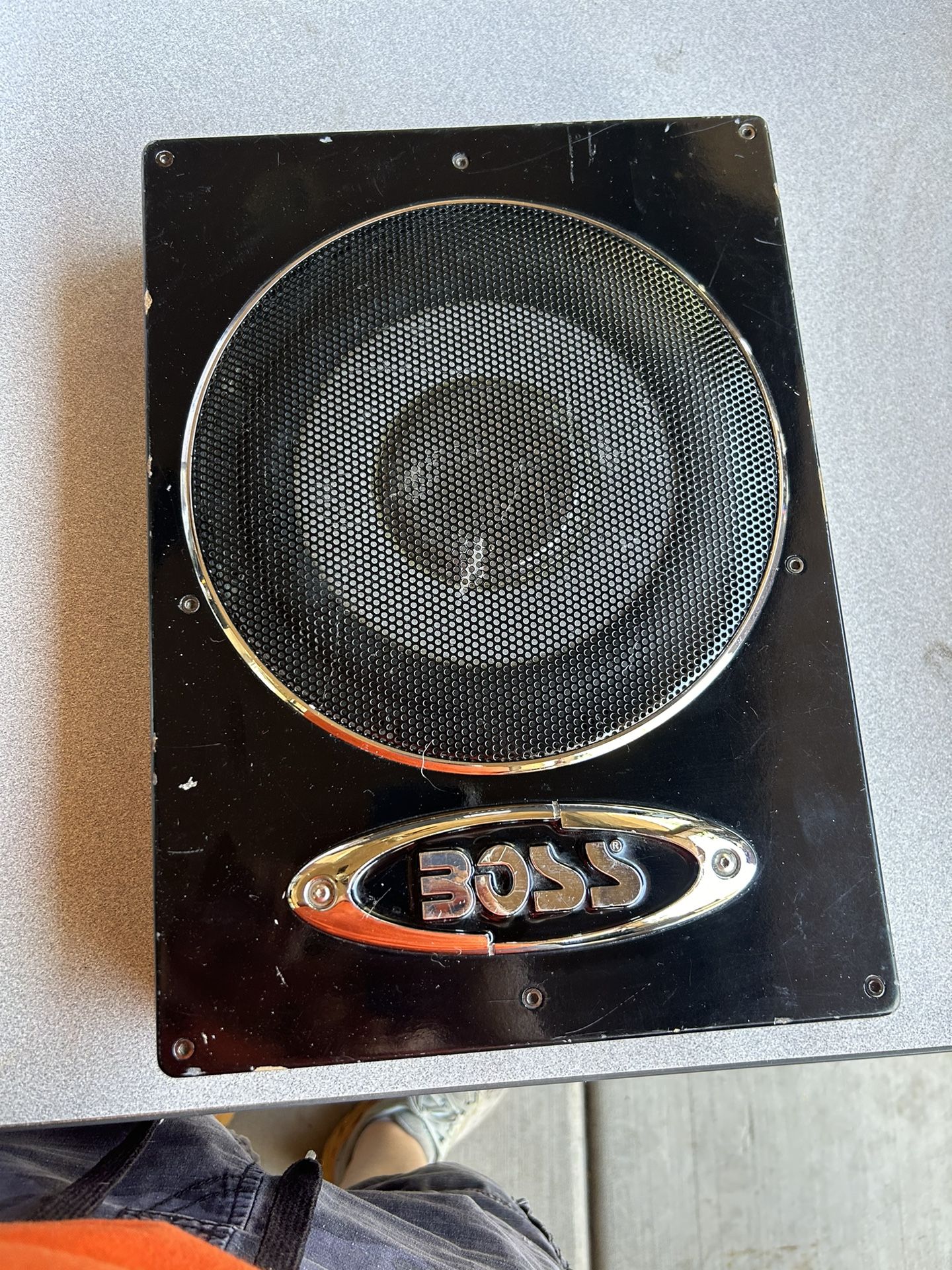 Boss Bass600 Amplified Subwoofer