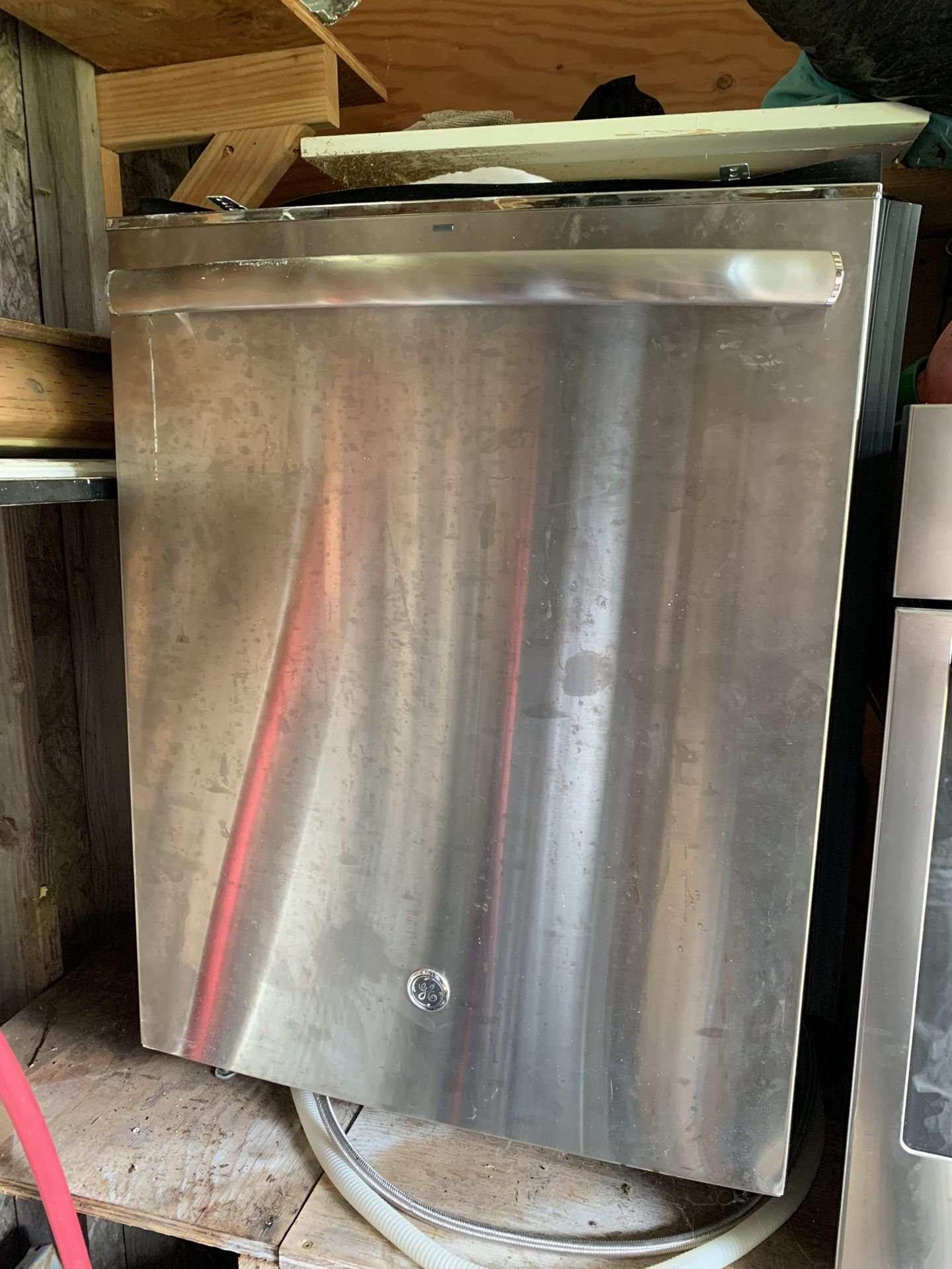 GE Dishwasher *Free-Needs Repair*