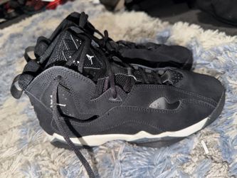 Jordan True Flight Black Phantom.
